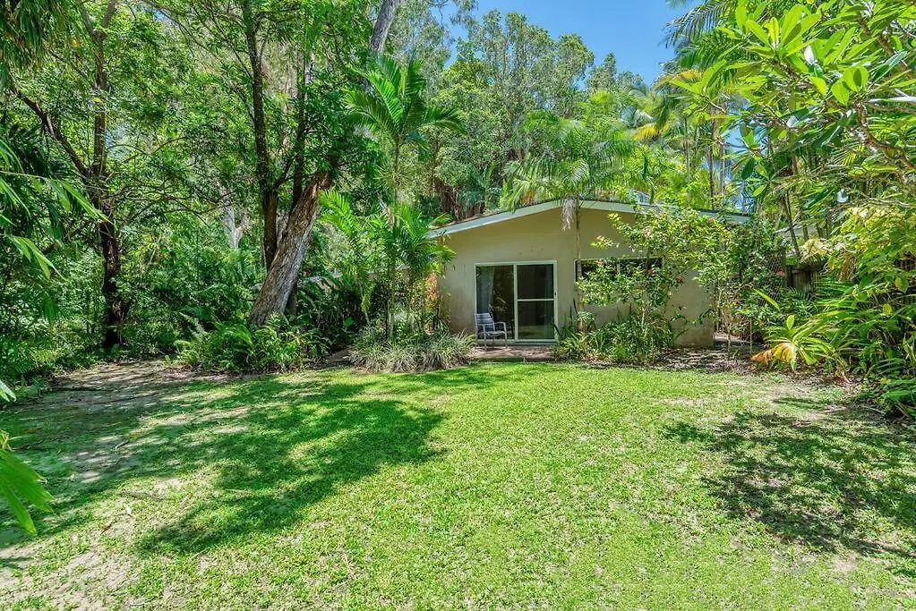 Beachside At 7 Solina Close In Port Douglas